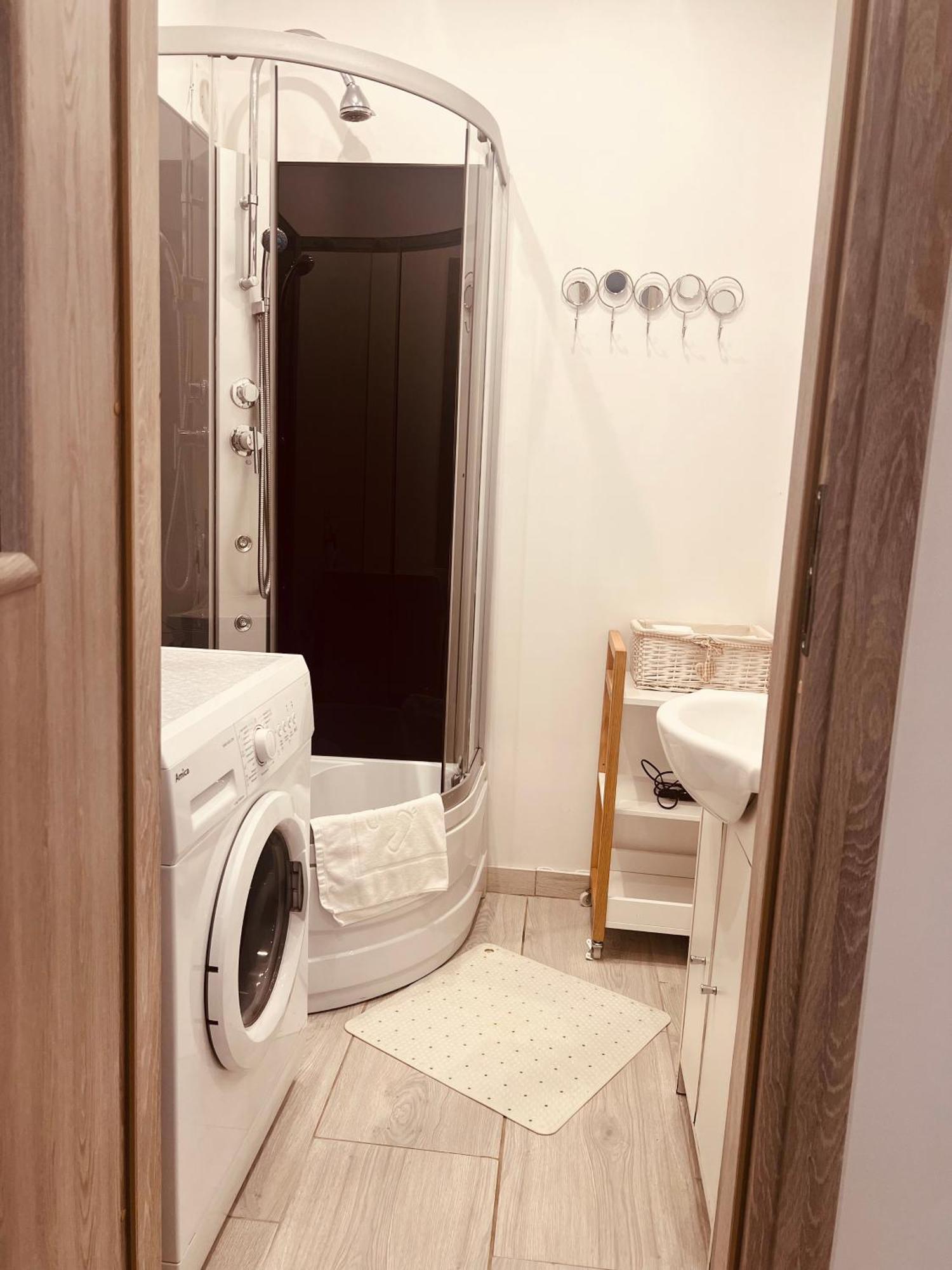 Apartament Stara Piekarnia Tychy Exteriör bild